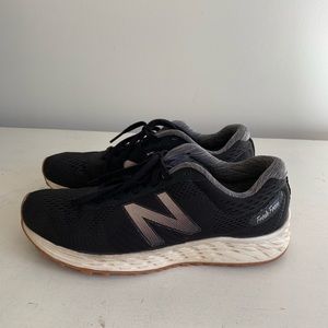 New Balance Sneakers Black